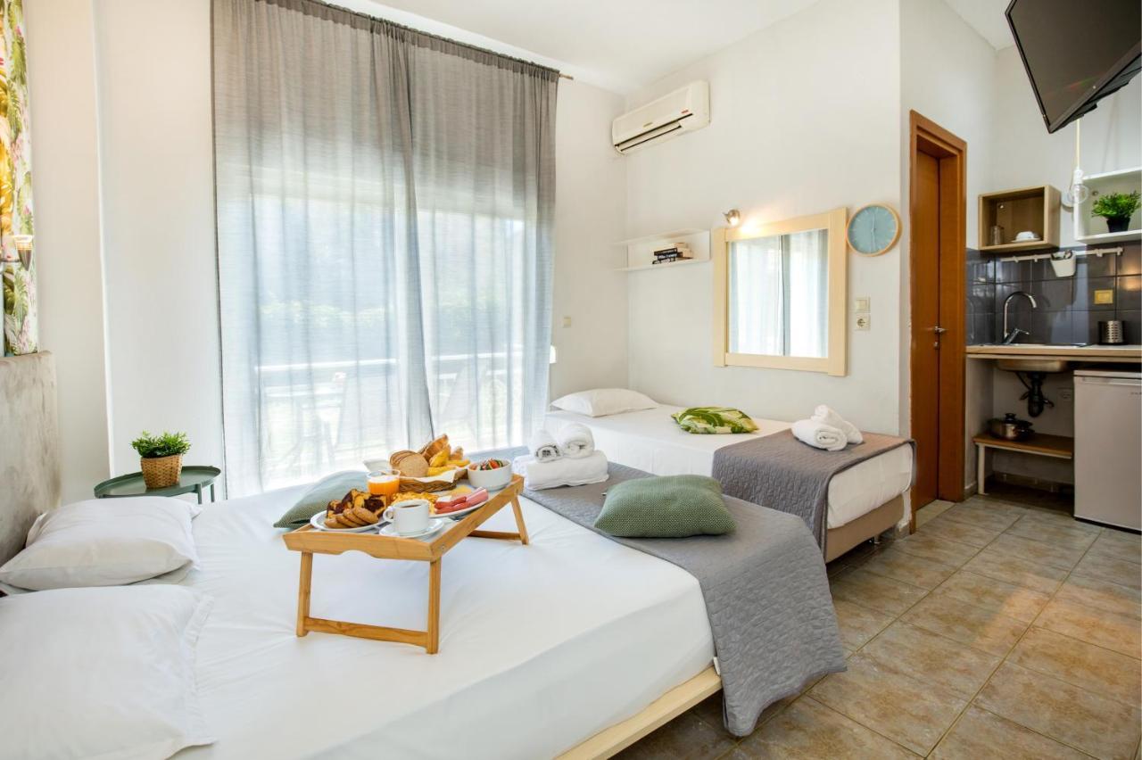Discovery Hotel Limenaria  Rum bild